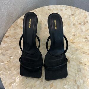 Pretty little things slippers